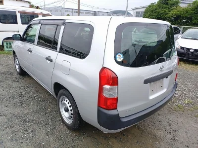 TOYOTA SUCCEED