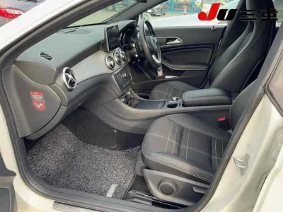 MERCEDES BENZ CLA SHOOTING BRAKE