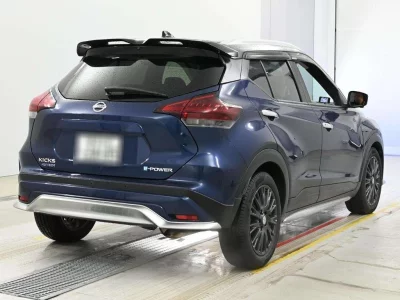 NISSAN KICKS