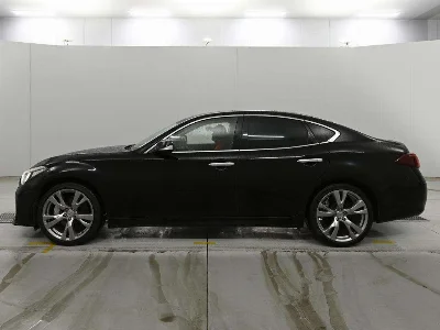 NISSAN FUGA