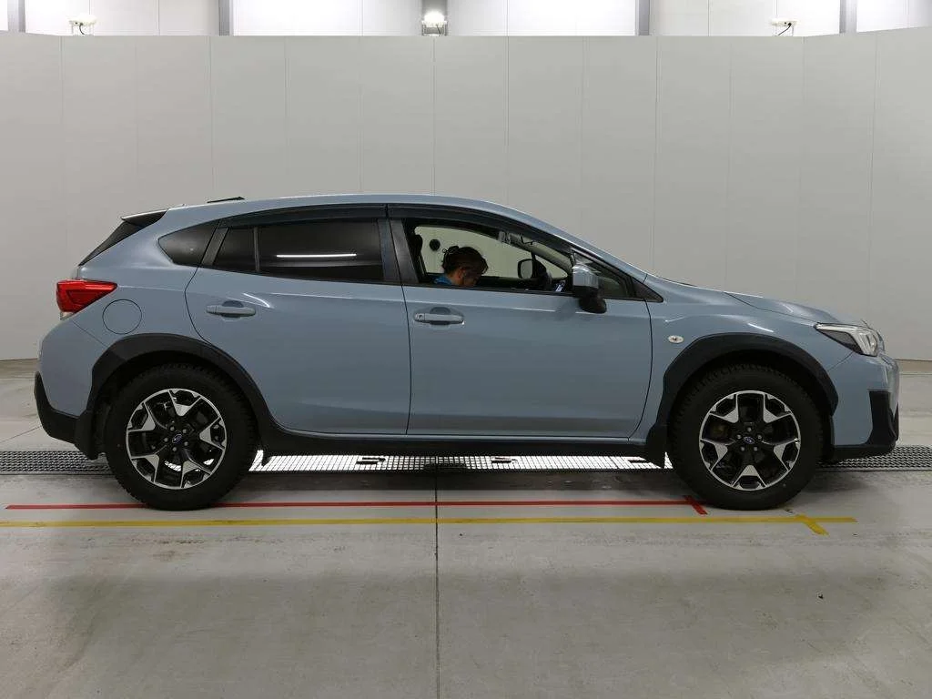 Subaru XV  с аукциона в Японии