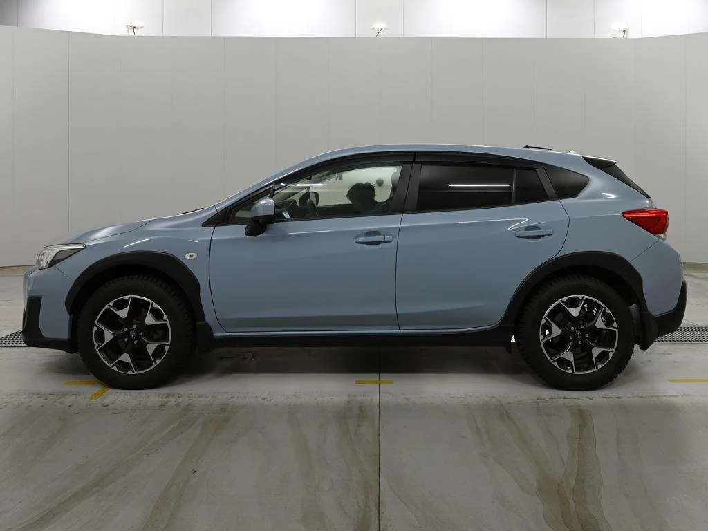 Subaru XV  с аукциона в Японии