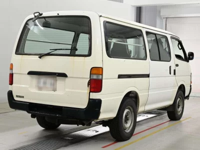 TOYOTA REGIUS VAN