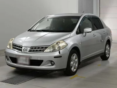 NISSAN TIIDA LATIO