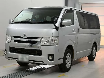TOYOTA REGIUS VAN