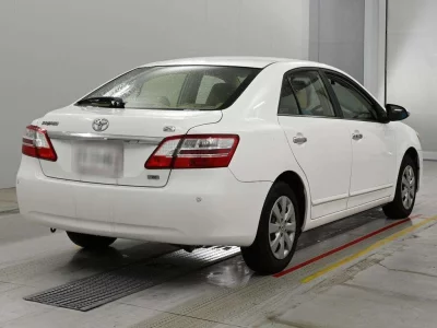 TOYOTA PREMIO