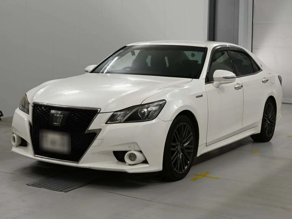 Toyota CROWN HYBRID 2015