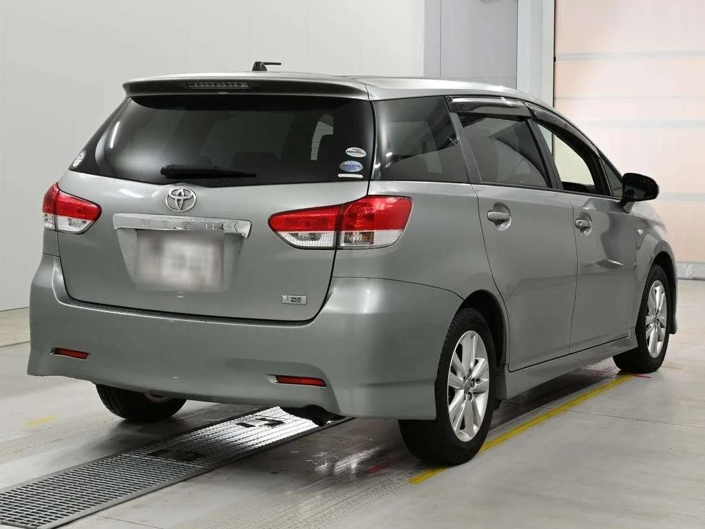 Toyota Wish 1.8S, миниатюра 2