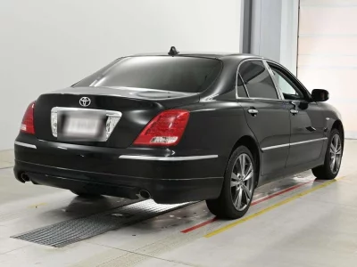 TOYOTA CROWN MAJESTA