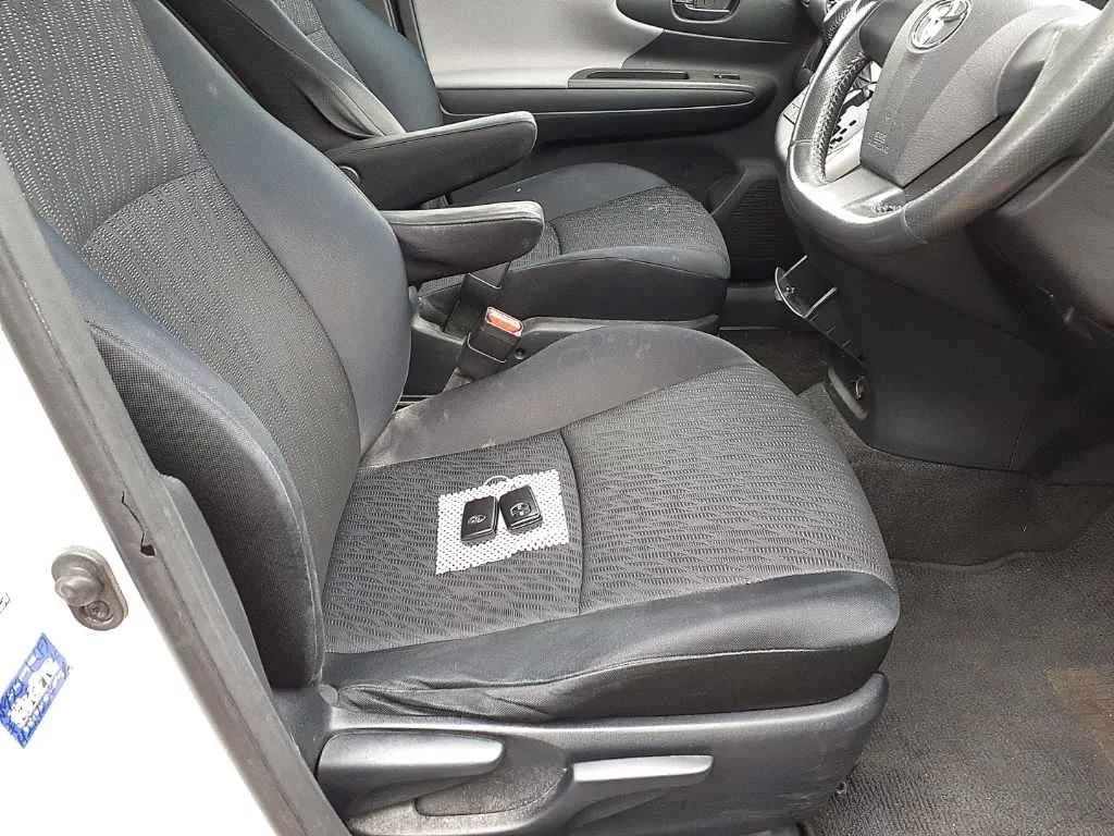 Toyota Wish 1.8X HID Selection, миниатюра 7