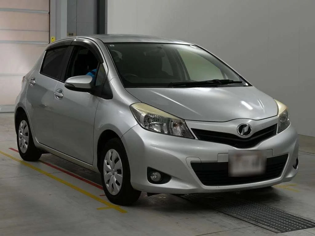 Toyota Vitz FS MILE EDITION, миниатюра 4