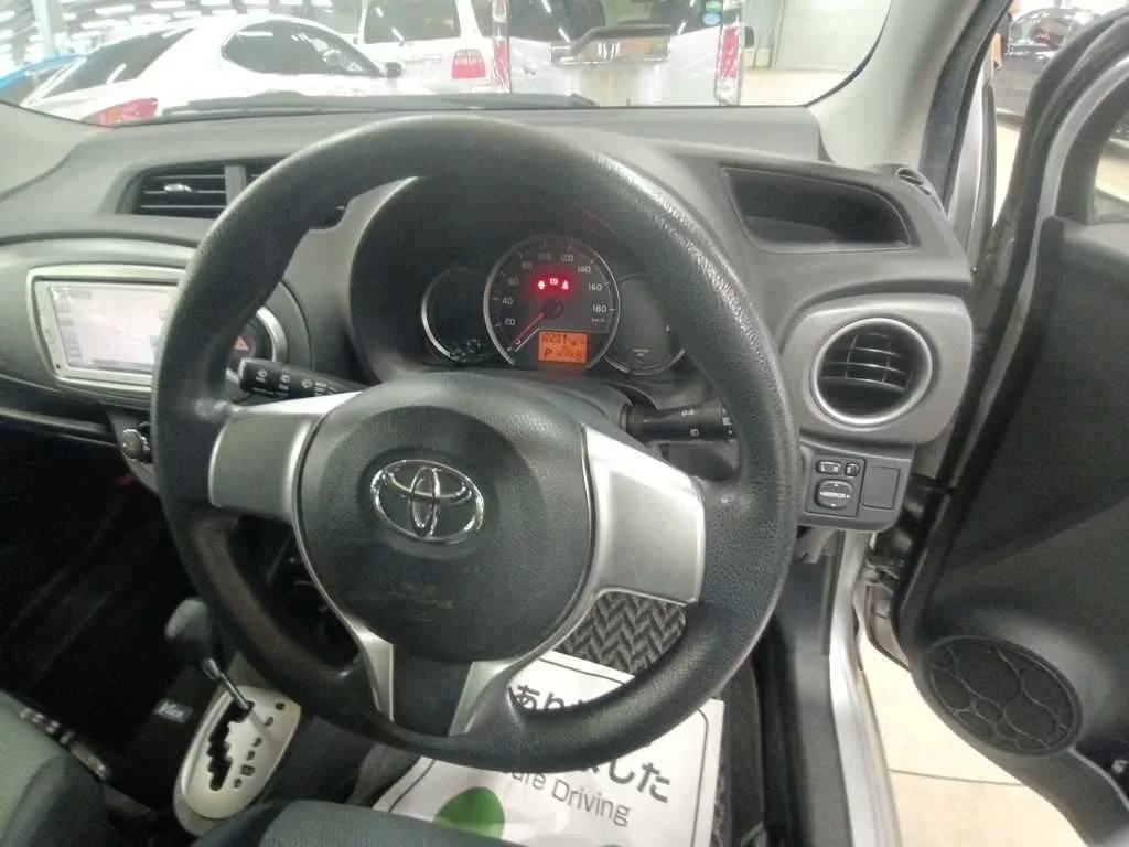 Toyota Vitz FS MILE EDITION, миниатюра 8