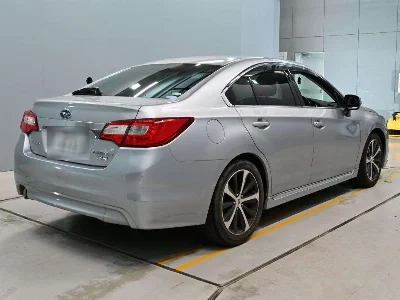 SUBARU LEGACY B4