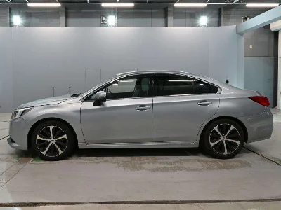 SUBARU LEGACY B4
