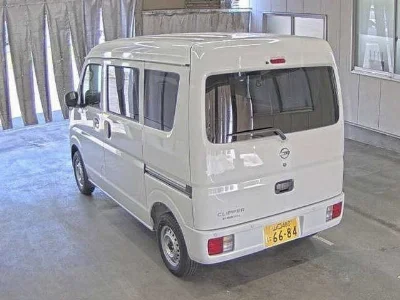 NISSAN CLIPPER VAN