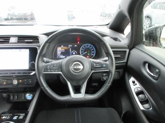 Nissan LEAF X/V Selection, миниатюра 5