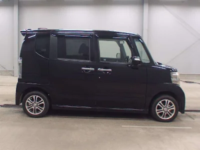 HONDA N BOX PLUS