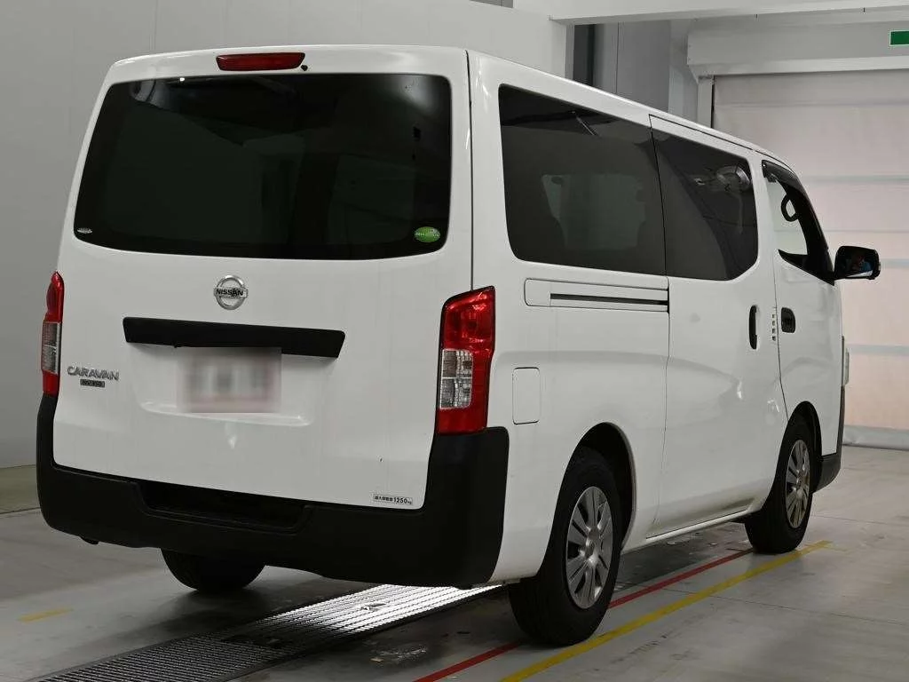 Nissan NV350 Caravan, миниатюра 2