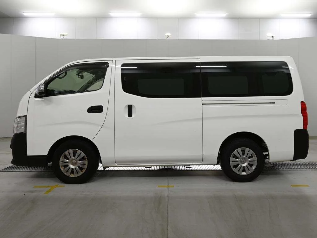 Nissan NV350 Caravan, миниатюра 4