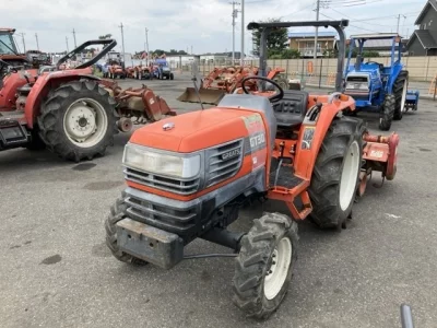 KUBOTA KUBOTA