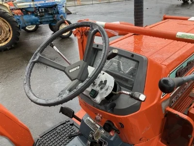 KUBOTA KUBOTA