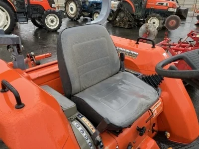 KUBOTA KUBOTA