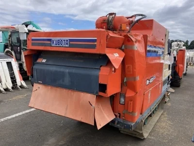 KUBOTA KUBOTA