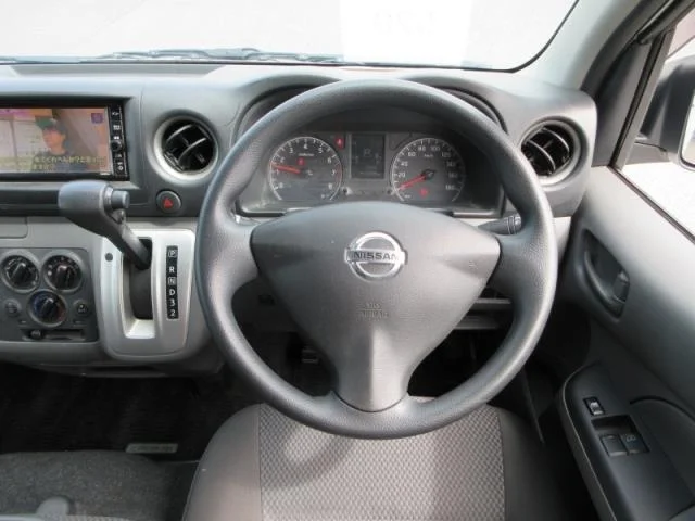Nissan NV350 Caravan DX, миниатюра 5