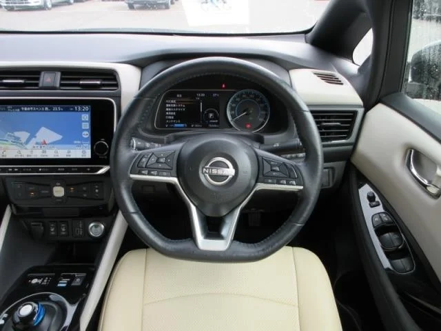 Nissan LEAF X, миниатюра 5