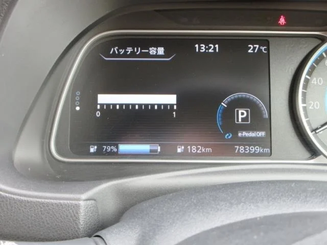 Nissan LEAF X, миниатюра 7