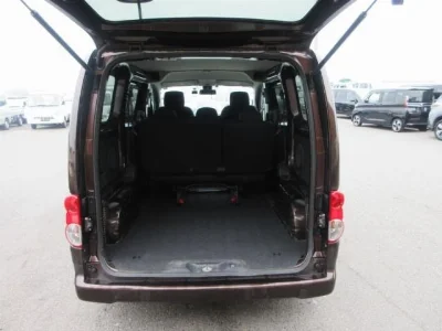 NISSAN NV200
