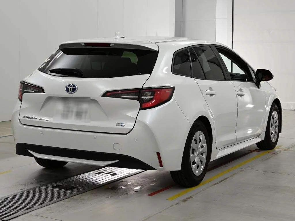 Toyota Corolla Touring  с аукциона в Японии