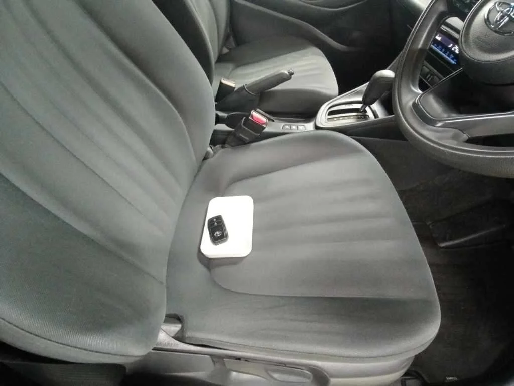 Toyota Yaris HYBRID X, миниатюра 9