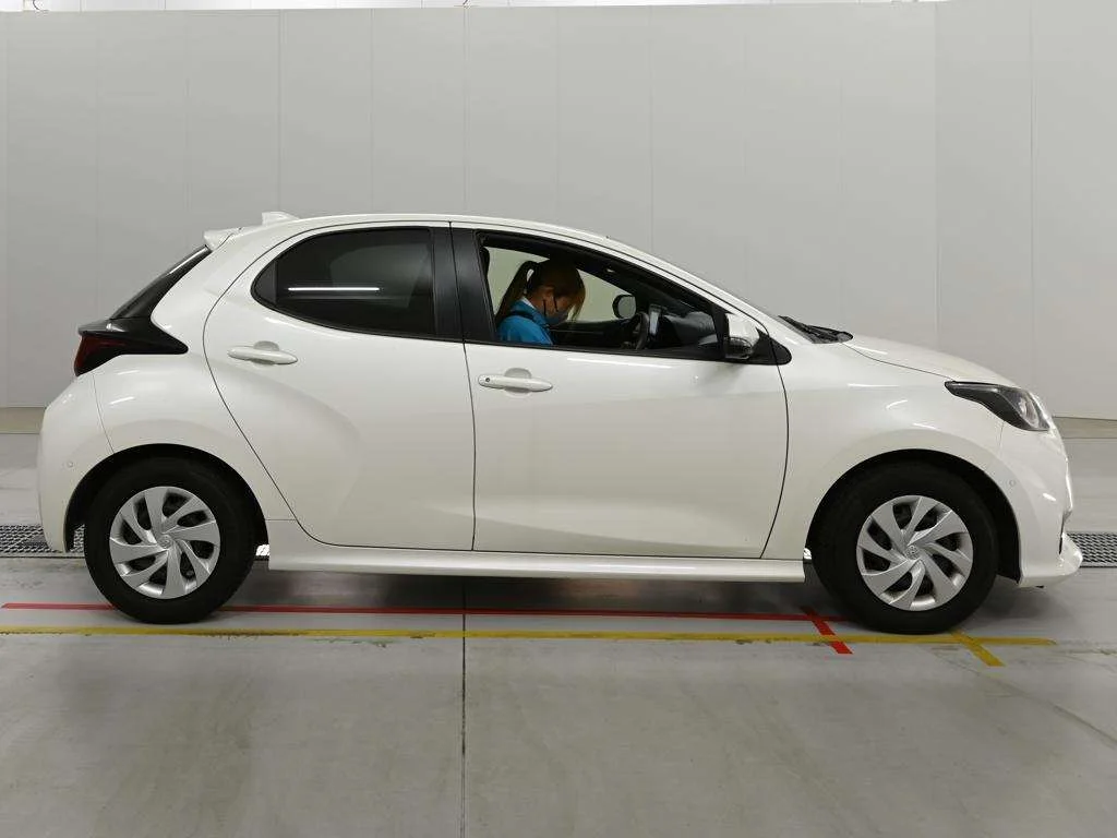 Toyota Yaris HYBRID X, миниатюра 3