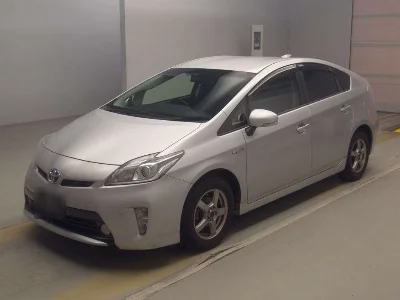 TOYOTA PRIUS, 2013 — лот японского аукциона