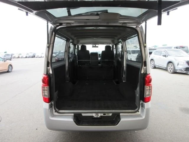 Nissan NV350 Caravan DX EX PACK EQUIPPED CAR, миниатюра 3