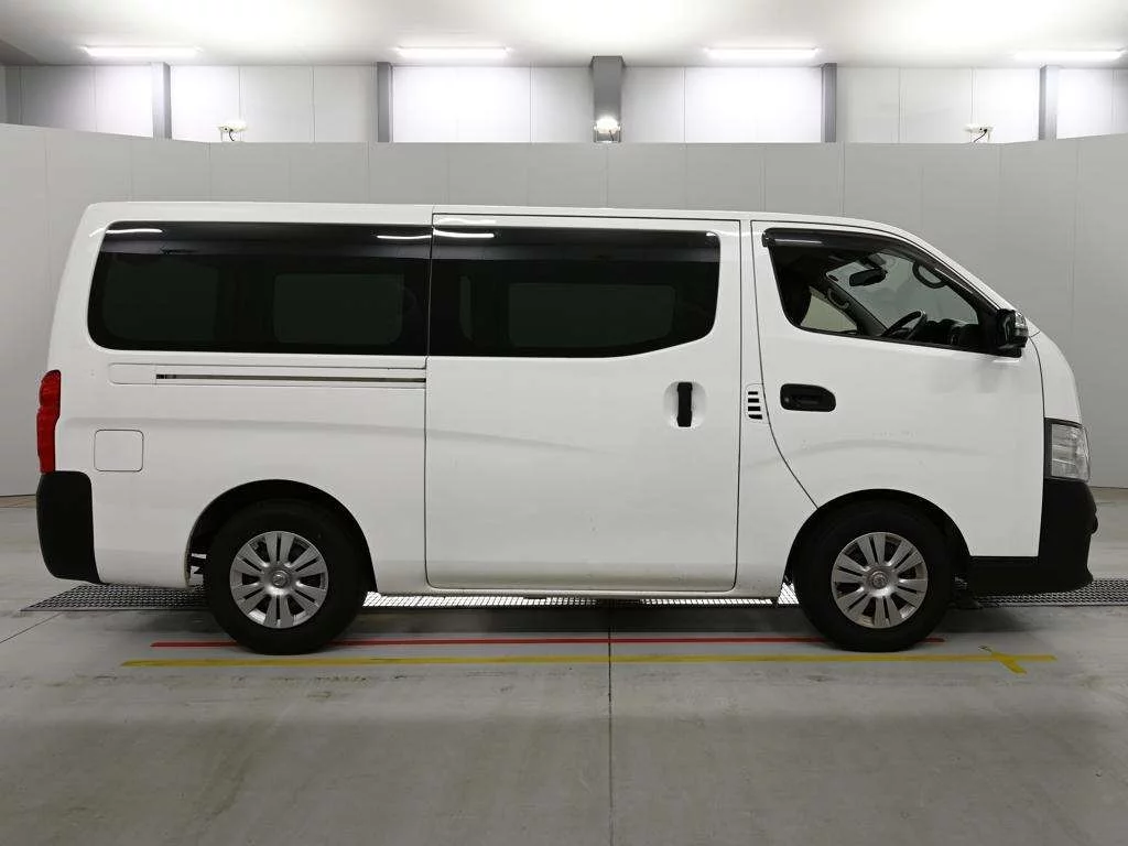 Nissan NV350 Caravan DX, миниатюра 3