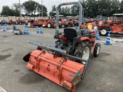 KUBOTA KUBOTA
