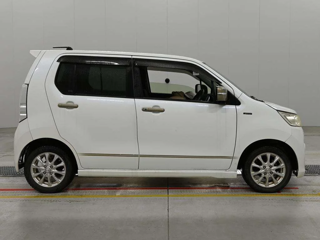 Suzuki WAGON R STINGRAY  с аукциона в Японии
