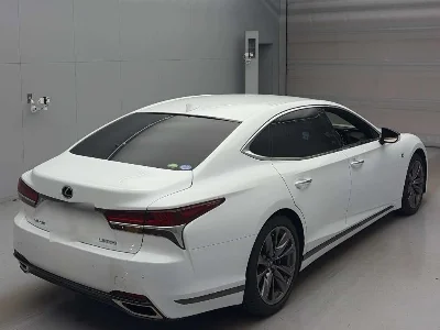 LEXUS LS