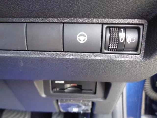 Nissan Note X, миниатюра 7