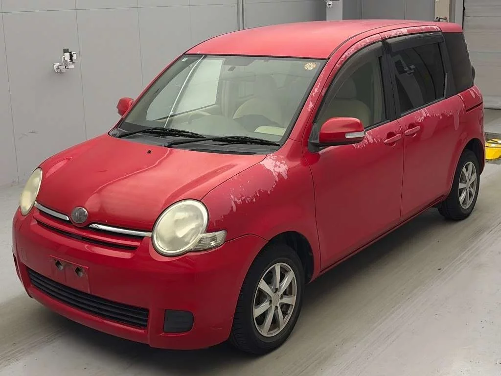 Toyota Sienta, миниатюра 2