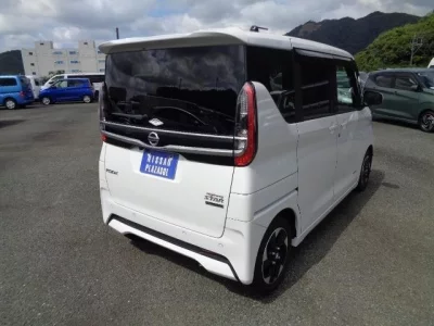 NISSAN ROOX