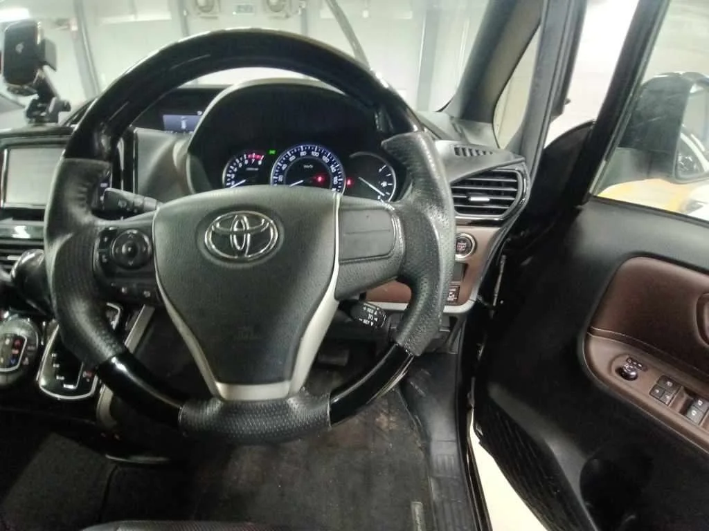 Toyota Esquire Gi, миниатюра 9