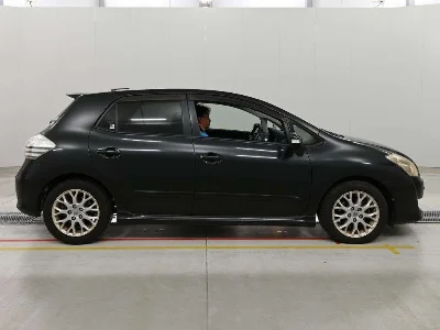 TOYOTA BLADE