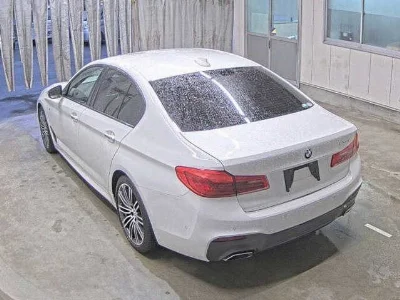 BMW 5 SERIES