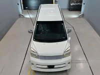 Цена авто Toyota Voxy с аукционов Японии, номер кузова AZR60G, пробег 134 000, оценка 7