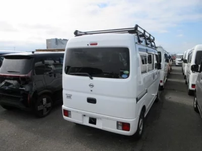 NISSAN CLIPPER VAN