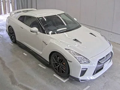 NISSAN GT-R