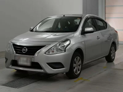 NISSAN TIIDA LATIO
